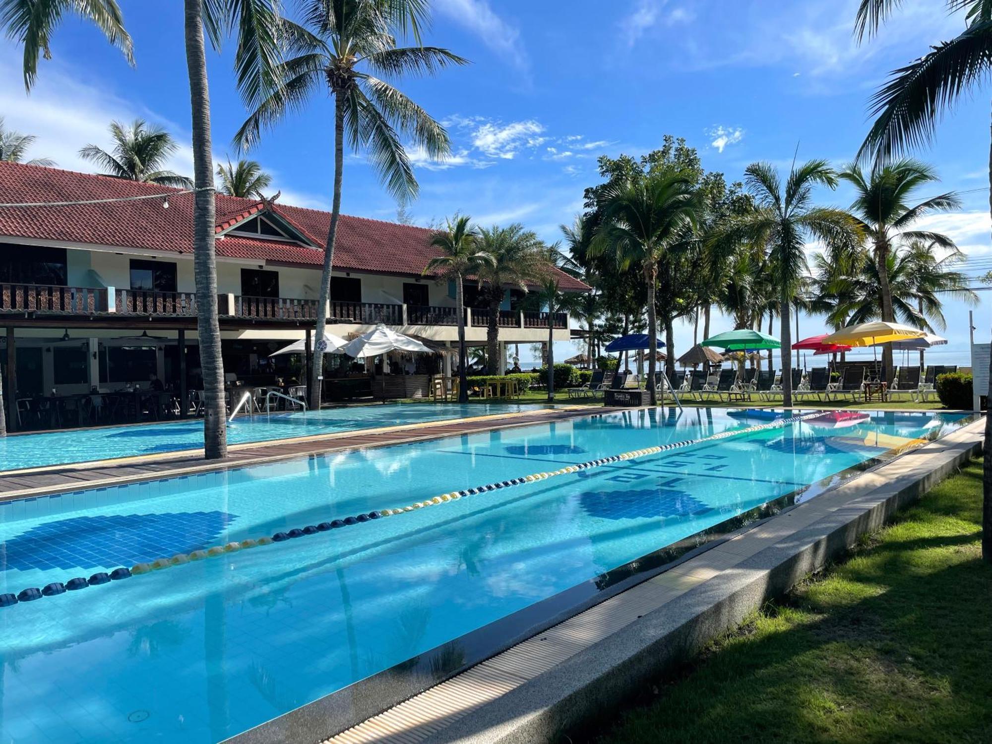 Dolphin Bay Beach Resort Sam Roi Yot Buitenkant foto