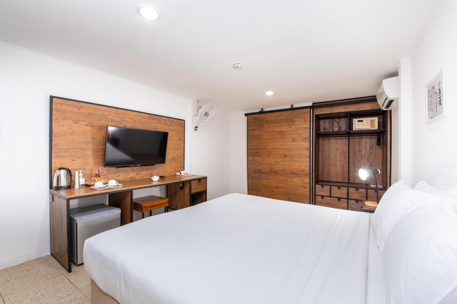 Dolphin Bay Beach Resort Sam Roi Yot Buitenkant foto