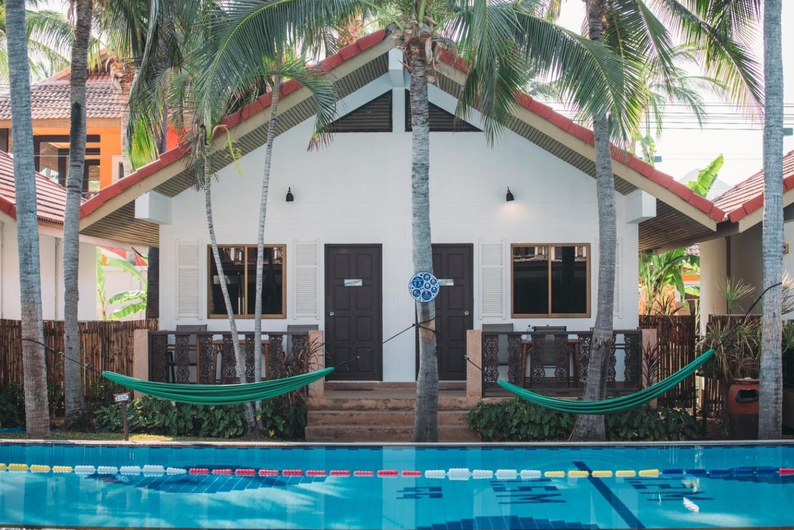 Dolphin Bay Beach Resort Sam Roi Yot Buitenkant foto