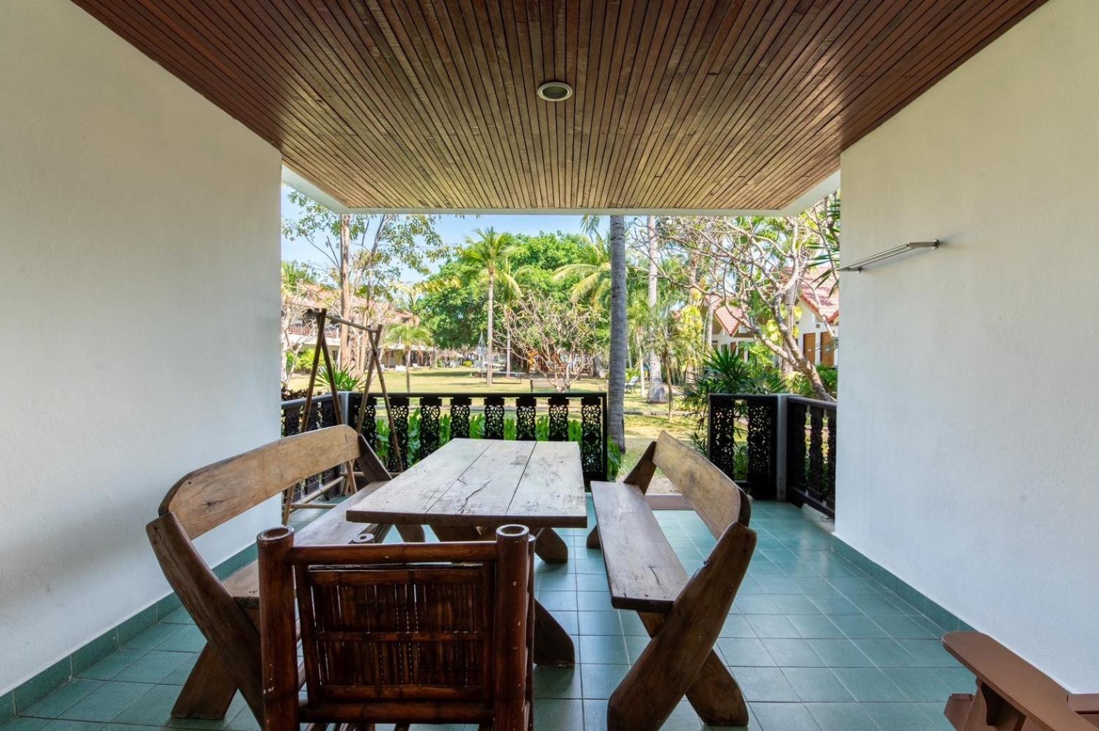Dolphin Bay Beach Resort Sam Roi Yot Buitenkant foto